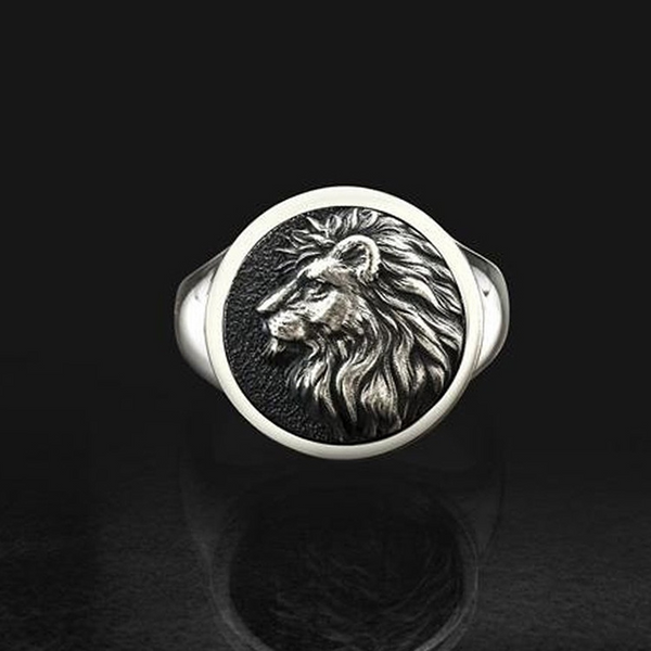 Stylish Lion Round Stainless Steel Men's Ring