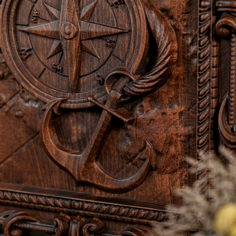 Voyager Sailor's Compass and Anchor Wooden Wall Decoration