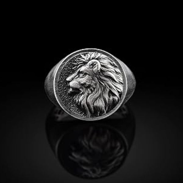 Stylish Lion Round Stainless Steel Men's Ring